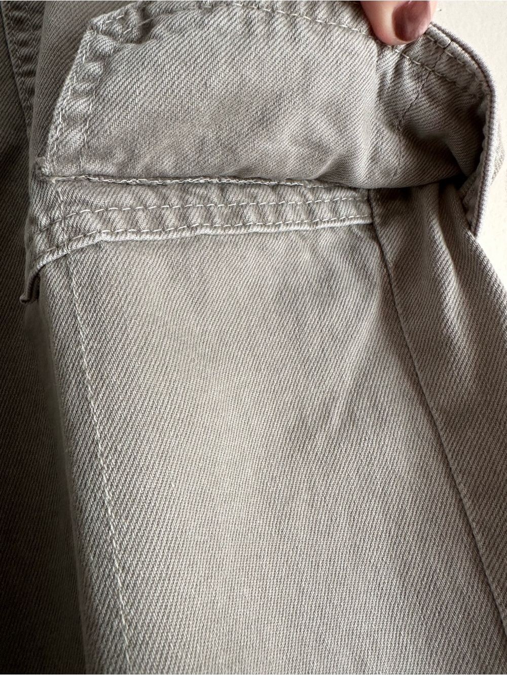 Zara • Mid Rise Adjustable Tab Cotton Cargo Pants - Picture 4 of 9